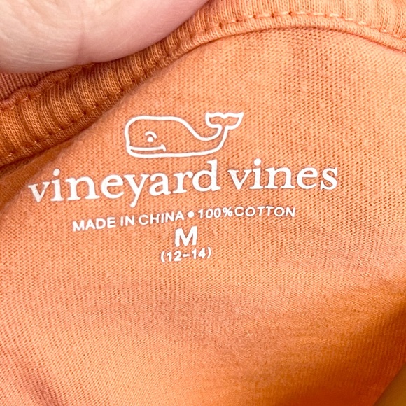 Awesome Vineyard Vines cotton front pocket tee! - Picture 5 of 6